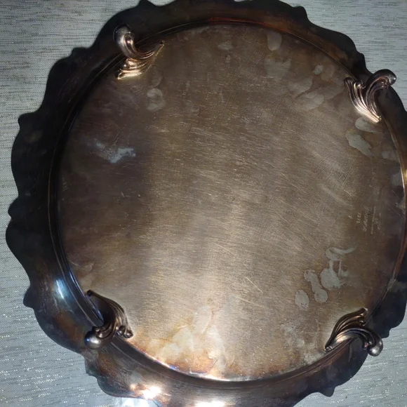 Webster Wilcox Silverplate Footed Joanne Pattern Round Serving Platter 7271 12" - Picture 2 of 4